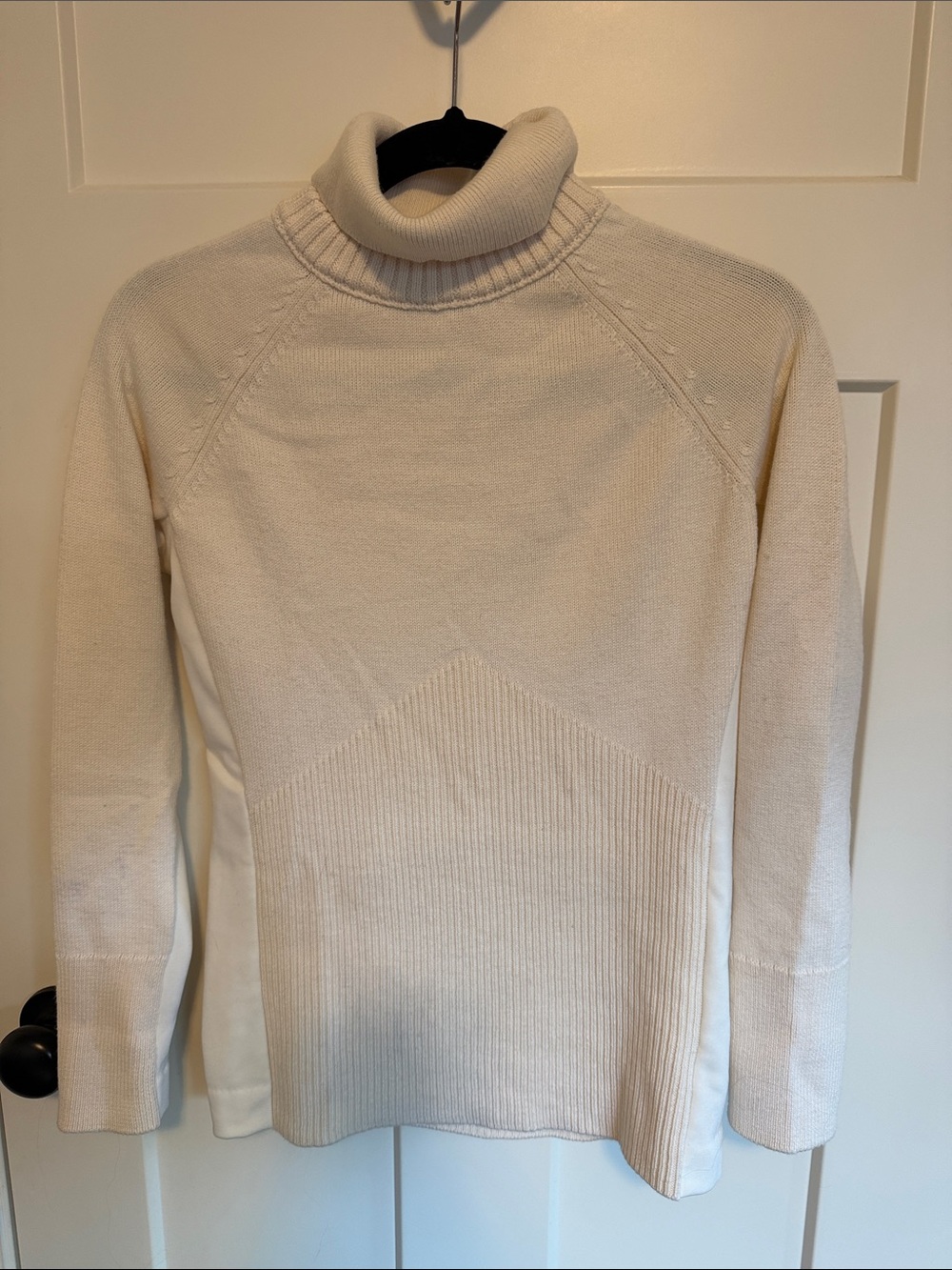 Athleta Ivory Ribbed loose Turtle Neck Sweater